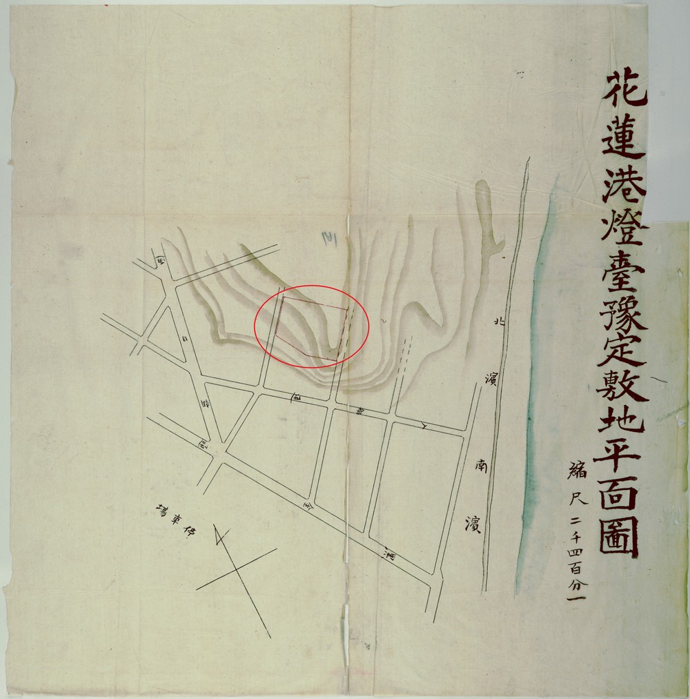 1910年10月26日告示第135號設立花蓮港燈臺並兼辦氣象觀測。