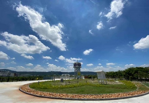 2020年觀測坪及風力塔。點此顯示大圖(彈出視窗)