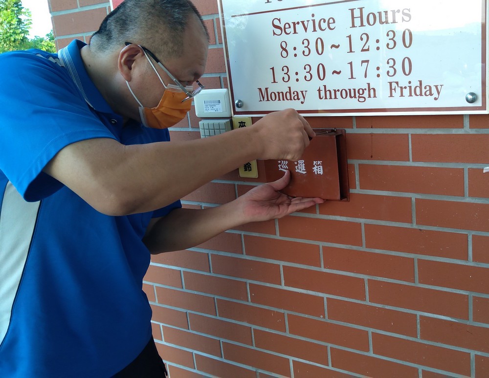 2022年7月25日內安派出所所長到站遷移巡邏箱。點此顯示大圖(彈出視窗)