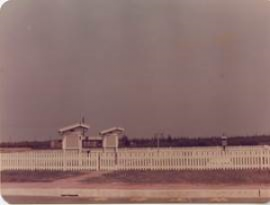 約1970年代梧棲氣象測站觀測坪。 點此顯示大圖(彈出視窗)
