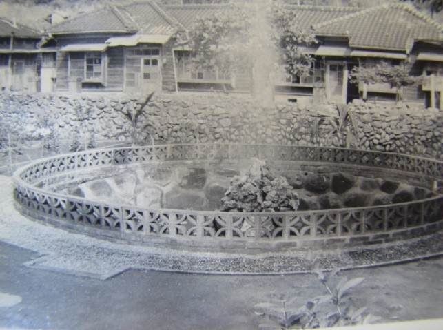 拍攝於1973年老舊日式員工宿舍。點此顯示大圖(彈出視窗)